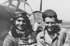 Bud's second tour crew chief Sgt Melvin "Schunny" Schuneman (R) with 363rd FS pilot Lt Eddie Simpson (L)
